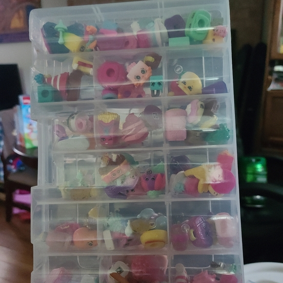 Shopkins lot - Picture 2 of 11
